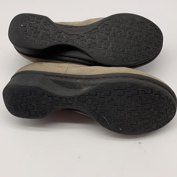 Dansko Grey Suede slip on shoes size 6.5 (Euro 37) - Picture 10 of 11